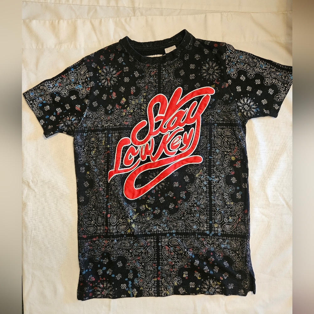 FWRD Paisley Bandana Graphic Tee Black Red Streetwear Unisex S